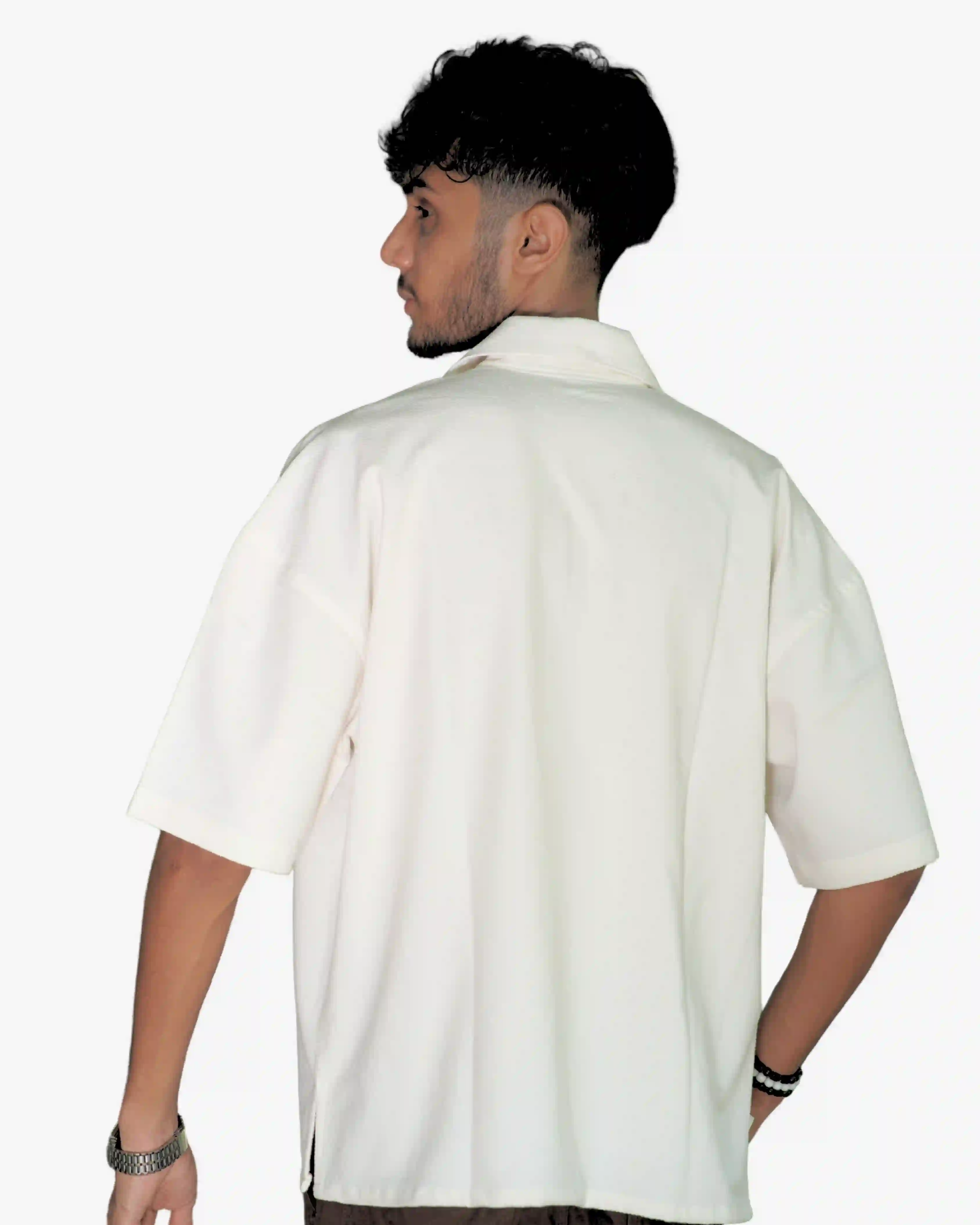 drop_shoulder_shirt_froste_04.webp